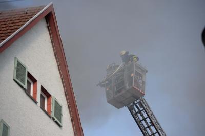 Brand eines Wohn und Geschaeftshauses in Esslingen