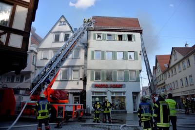 Brand eines Wohn und Geschaeftshauses in Esslingen