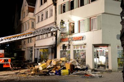 Brand eines Wohn und Geschaeftshauses in Esslingen