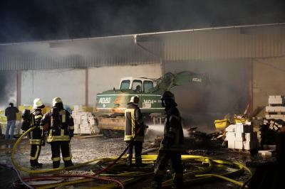 Brand einer Lagerhalle in Waldstetten