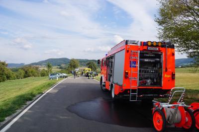 Frontalzusammenstoss mit zwei verletzten Fahrerinnen 