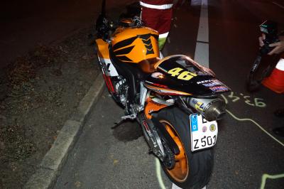 Motorradfahrer aus dem Kreis Esslingen nach Verkehrsunfall lebensgefaehrlich verletzt in Uhingen