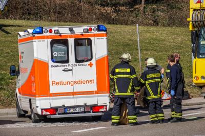 Goeppingen: Kind kommt beim Spielen unter Kranwagen und wird lebensgefaehrlich verletzt