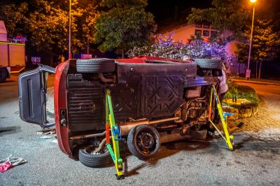 Goeppingen: Betrunken gegen Steinmauer im Kreisverkehr geprallt 