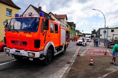Uhingen: SUV kollidiert mit Sprinter - 6 Verletzte teils schwer darunter 2 Kinder
