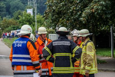 Notzingen: Fehlbetankung loest Chemische Reaktion und somit grossen Gefahrguteinsatz aus