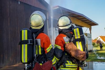 Ehningen: Feuerwehr probt den Ernstfall auf einem Obsthof.