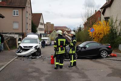 Esslingen: Frontalcrash auf der Stettener Strasse