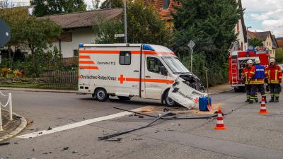 Muelhausen: Verkehrsunfall mit Rettungswagen