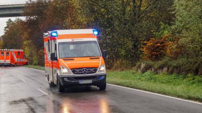  Aichtal-Aich: Schneegraupel sorgt fuer Unfall mit 3 Schwer und 3 Leichtverletzten