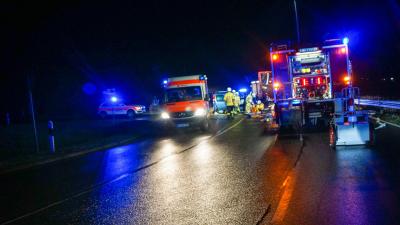 Aichtal: PKW uebersieht Traktor