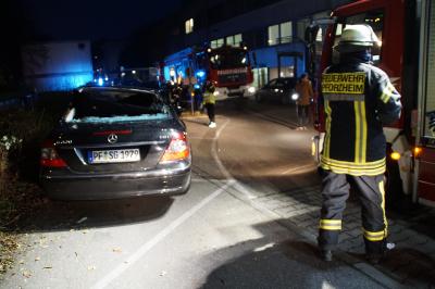 Pforzheim: schwerer Verkehrsunfall fordert eine schwer Verletzte und hohen Sachschaden