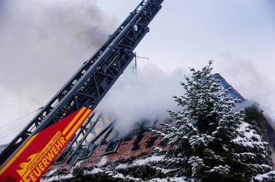 Geislingen: Fachwerkhaus geraet in Brand - Geislingen 