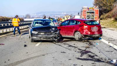 Rottenburg: Grosseinsatz der Rettungskraefte nach zwei Unfaellen zwischen Rottenburg und Herrenberg