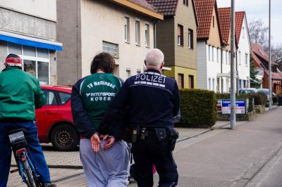 Kirchheim-Jesingen: Moegliche Brandstiftung in Scientology Gebaeude - Taeter vor Ort verhaftet