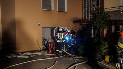 Hemmingen: Brand in einem Kellerraum eines Hochhauses fordert eine verletzte Person