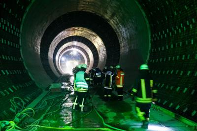 Hohenstadt: Ueber 100 Einsatzkraefte ueben den Ernstfall im S21 Tunnel Steinbuehltunnel