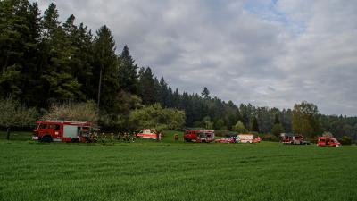 Weil der Stadt: Gartenhuette brennt voellig aus