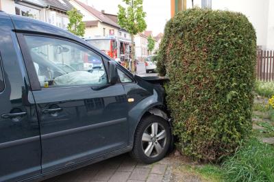 Remchingen: Verkehrsunfall mit 2 PKW fordert 1 Verletzte Person 