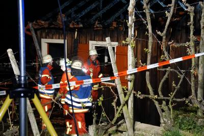 Freudenstein: Gartenhuette in Vollbrand