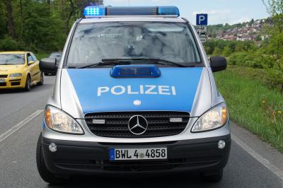 Pforzheim: Verkehrsunfall auf der B10 hoehe Pforzheim Ost - 1 Person Verletzt