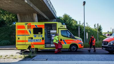 Holzgerlingen:  Zwei Verletzte nach Rotlichtmissachtung auf der B464