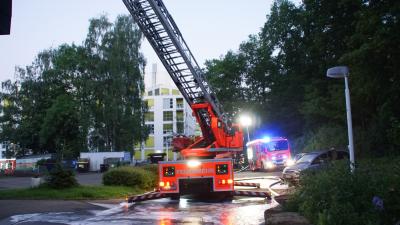 Stuttgart: Vereinsheim in Moehringen wird ein Raub der Flammen am fruehen Freitagmorgen
