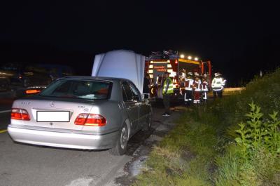 Fahrzeugbrand auf der A8 Leonberg Fahrtrichtung Muenchen