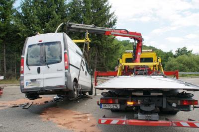 Remchingen: Schwerer Verkehrsunfall mit 2 PKW - 2 schwer Verletzte Personen