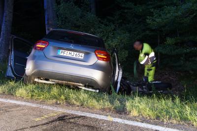 Hohenwart: ein schwerer Verkehrsunfall Pkw vs. Motorrad - 2 Personen toedlich Verunglueckt und 2 Personen 2 Schwer Verletzt