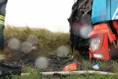 Enzweihingen: toedlicher Verkehrsunfall auf der B10 - 1 Person verstorben