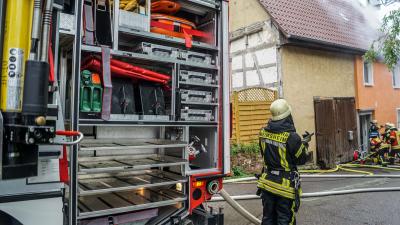 Heimsheim: Leer stehendes Gebaeude brennt in der Ortstmitte