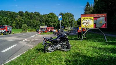 Grafenau: Motorradfahrer verletzt beim falsch abbiegenden PKW
