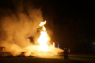 Bad Ueberkingen: Vollbrand einer Scheune - 2000 Liter Diesel gehen in Flammen auf