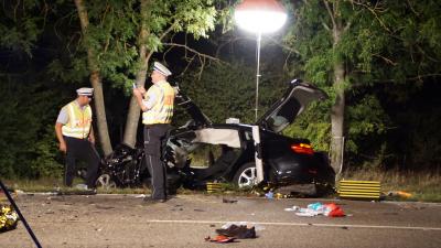 Loechgau: Zwei Tote nach Frontalzusammenstoss 