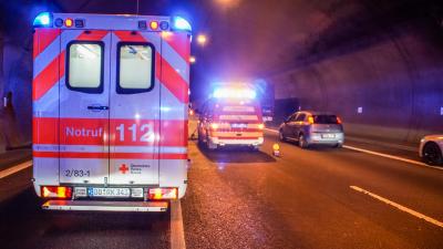 Leonberg: Auffahrunfall im Engelbergtunnel sorgt fuer Stau und verletzte