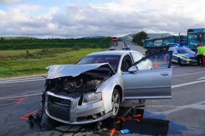 Aichelberg: Frontalcrash auf der K1427 hoehe Autobahnausfahrt - 3 Verletzte