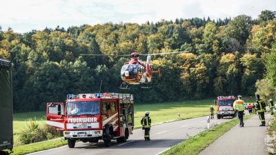Grafenau: PKW kracht frontal in LKW - Fahrerin schwer verletzt