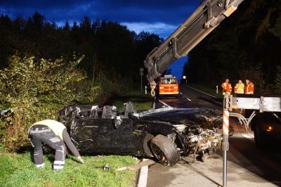 Amstetten: 28-jaehriger Raser in Ulm vor Gericht  - Zwei Tote bei Verkehrsunfall zu beklagen -  24 Jahre alte Frau und ein 15-jaehriger Junge ums Leben