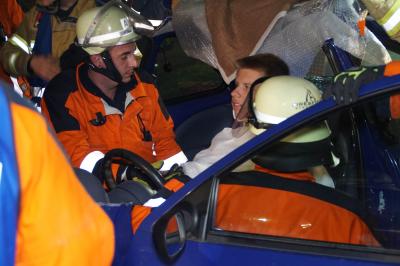 Remchingen: Grossuebung der Feuerwehr und des DRK Remchingen