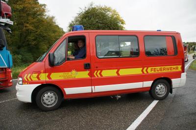 Muehlacker-Lienzingen: schwerer Verkehrsunfall auf der B35 - 1 Person mittelschwer und 1 Person schwer Verletzt