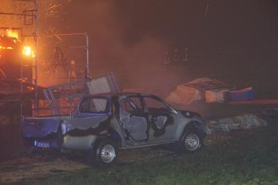 Ochsenwang: Ueber 300 Jahrealte denkmalgeschuetzte Stallung brennt nieder - Denkmalgeschuetztes Gebaeude bei Ochsenwang abgebrannt 