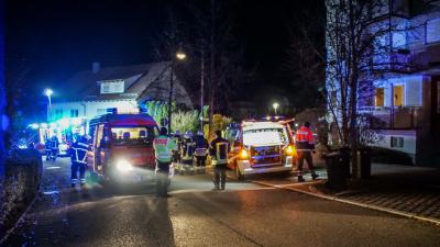 Grafenau-Doeffingen: Ausstroemendes Gas aus PKW ruft Feuerwehr auf den Plan