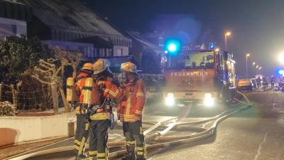 Holzgerlingen: Dachstuhlbrand fordert drei Verletzte
