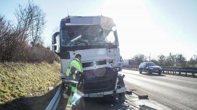 Herrenberg: Chrash zweier LKW zieht Stau nach sich