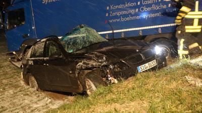 Binzwangen: Toedlicher Verkehrsunfall - mehrere Fahrzeuge beteiligt
