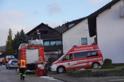 Lauterstein: Heisse Asche loest Brand auf Balkon aus