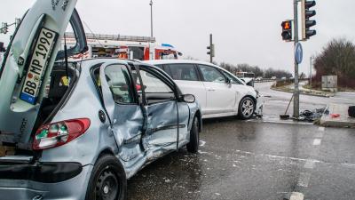 Beoblingen: Schwerer Unfall nach Rotlichtmssachtung