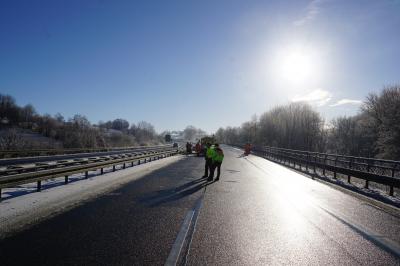 Goeppingen B10: Skiurlaub endet im Totalschaden - 4 Verletzte darunter auch ein Kind