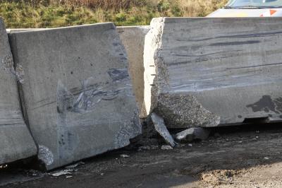 A8 Pforzheim: schwerer Verkehrsunfall mit mehrere Fahrzeuge - mehrere Verletzte